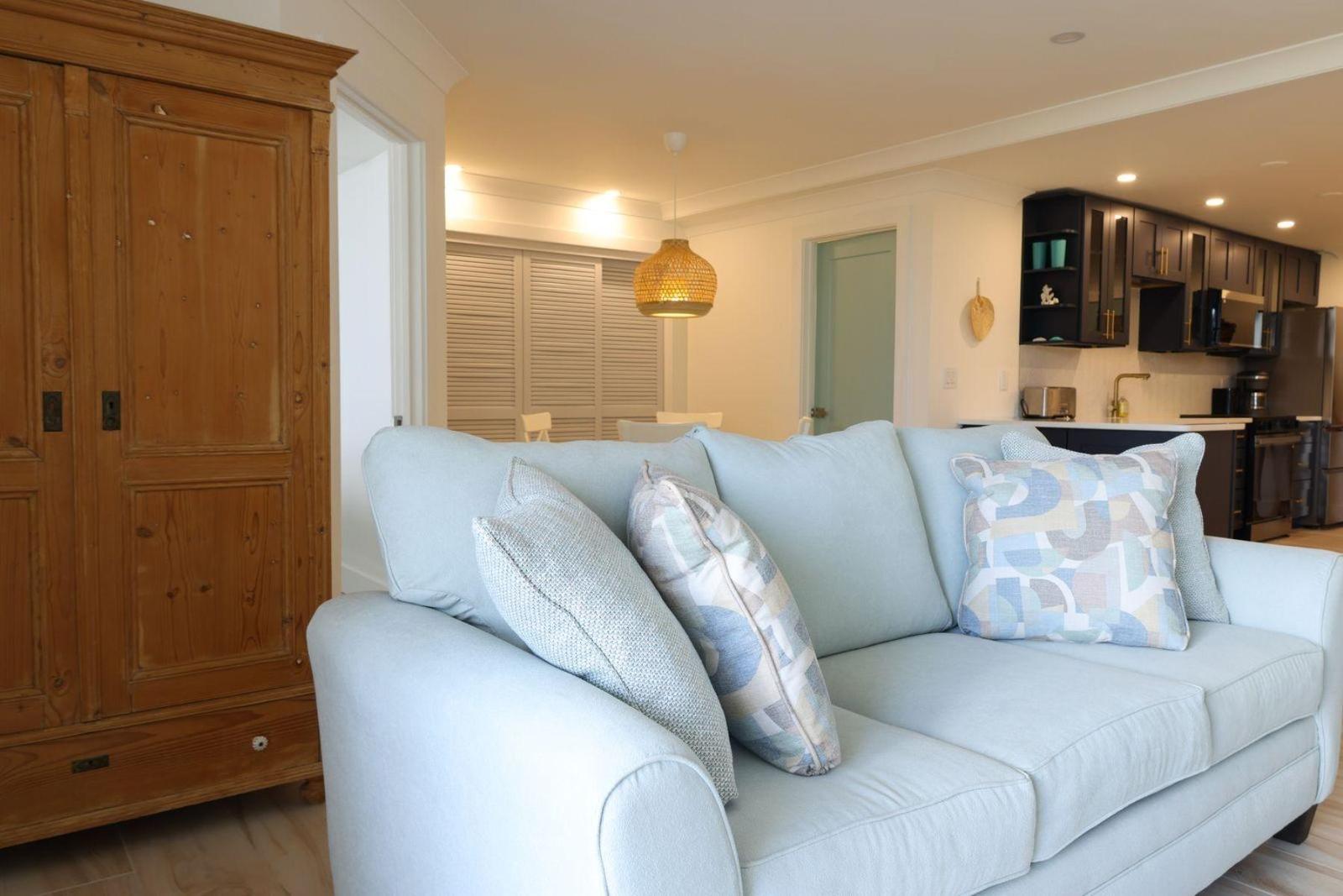 2-bedroom apartment in Coral Beach Condominium, Grand Bahama, The Bahamas — photo 5