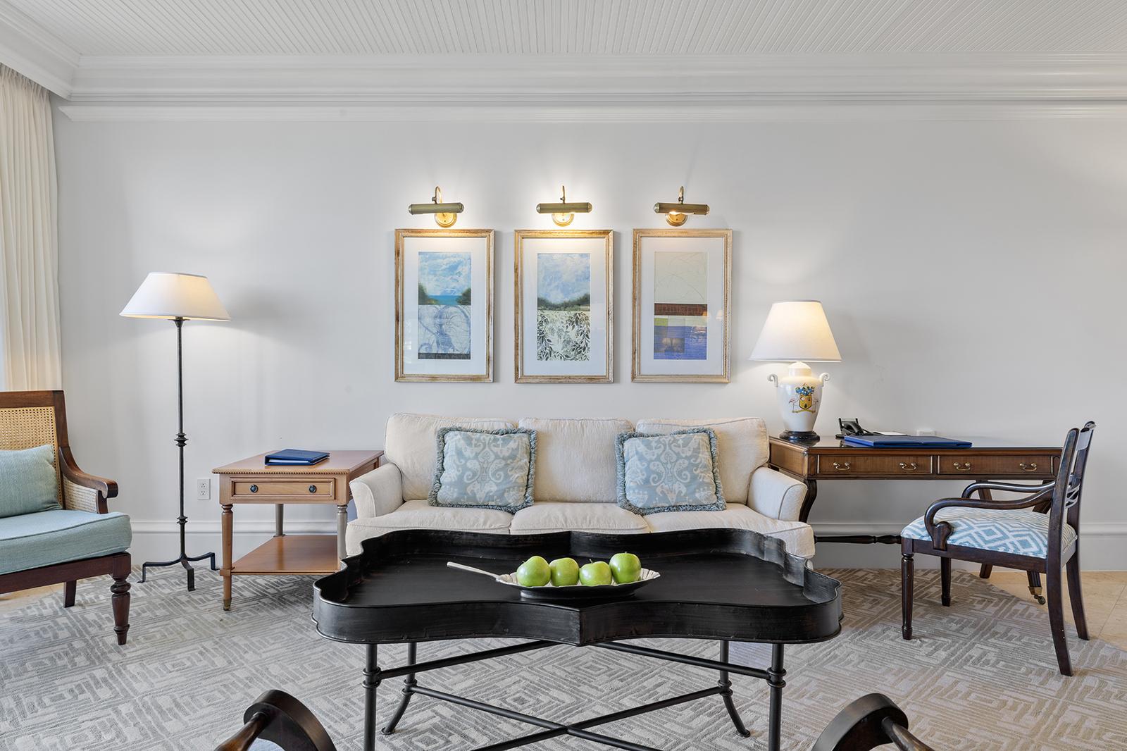 2-bedroom condo in Grace Bay, Providenciales — photo 3