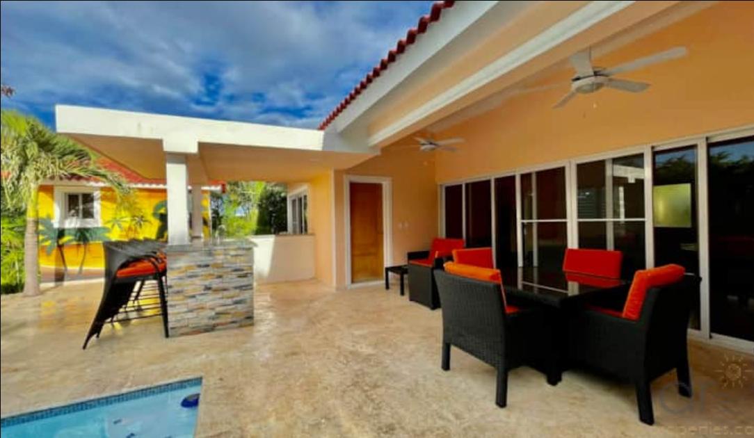 Beautiful Tropical Villa For Sale in Sosua — photo 1