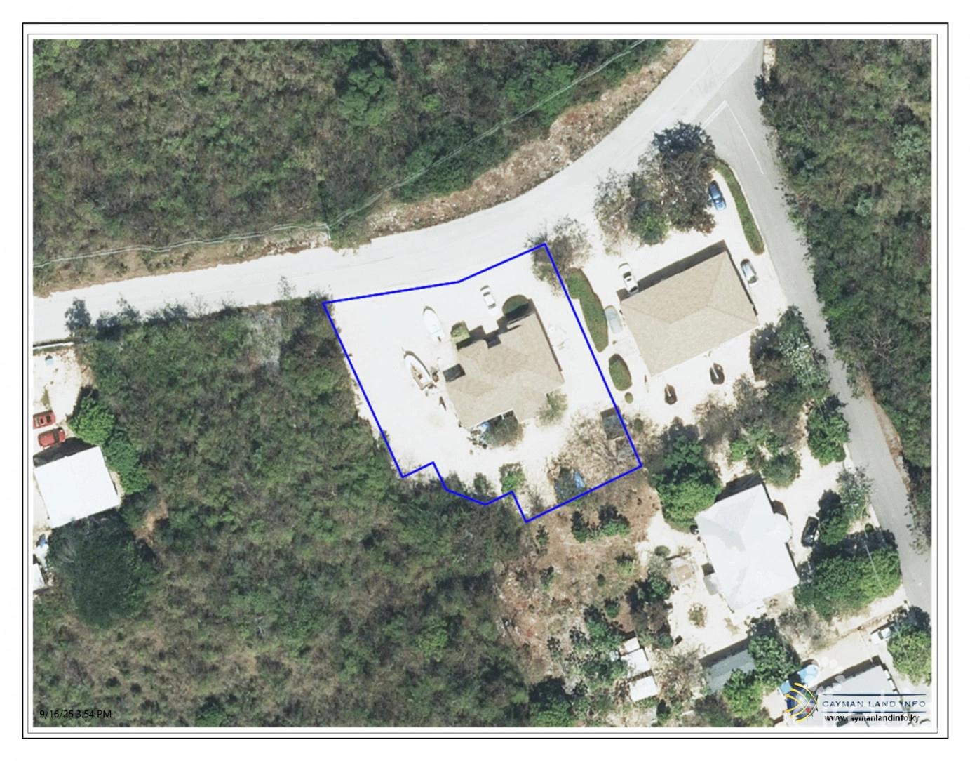 3 bedroom property for sale — Family Home In Cayman Brac in the Cayman Islands — photo 1
