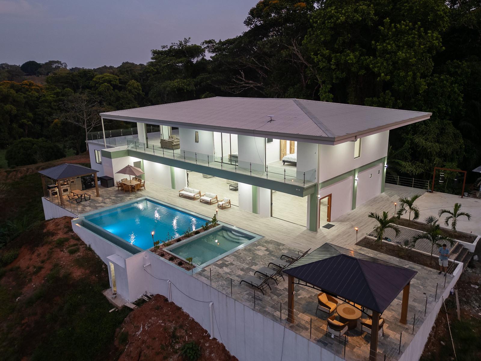 7 Bedroom Luxury Estate for Sale, Quepos, Puntarenas, Costa Rica — photo 4