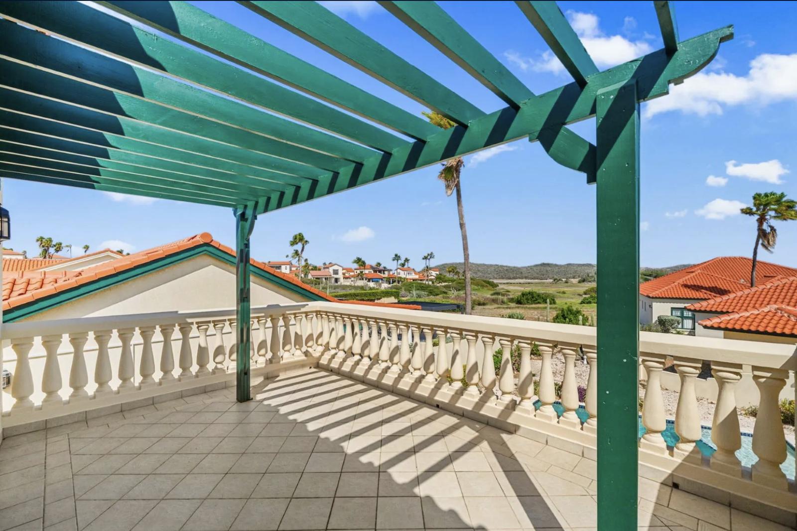 Luxury Listing for sale in Aruba on the Golf Course ! Elegant Villa for sale Tierra del Sol, Malmok, Aruba — photo 5