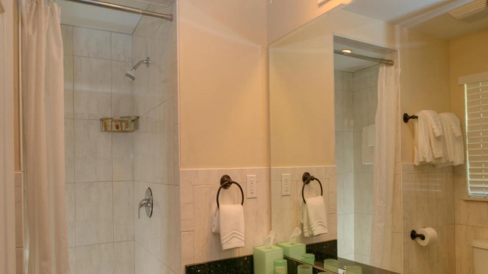 1 Bed 1 Bath Estate Cruz Bay Town — photo 5