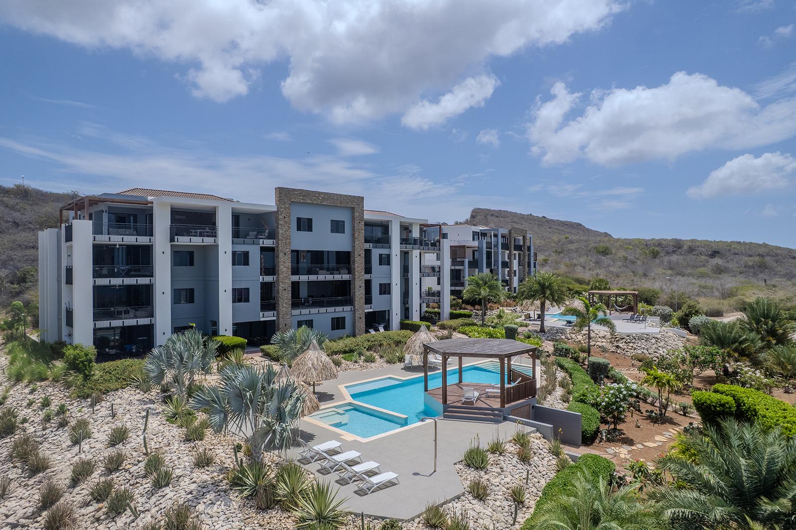 Coral Estate Penthouse 1422 — photo 1