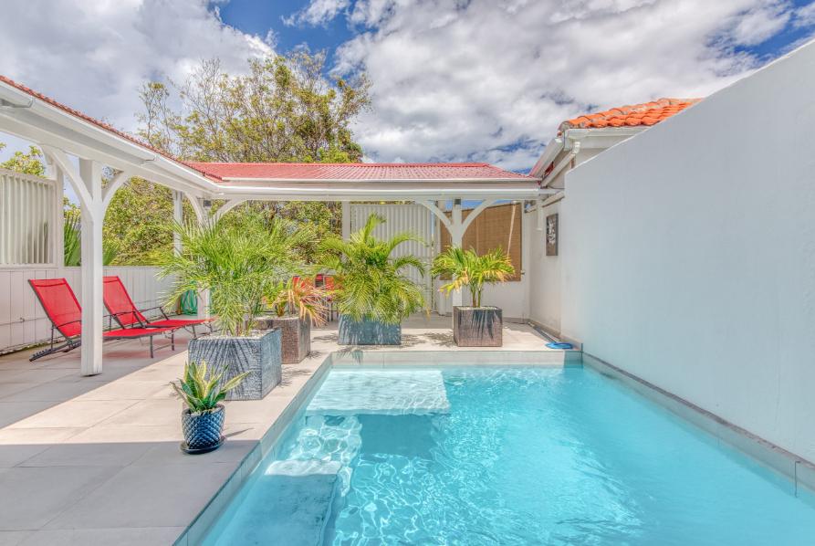 Point Pirouette Elegant 2BR Townhouse — photo 1