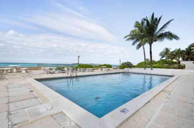 3 Bed Apartment in Cable Beach, Bahamas — photo 3