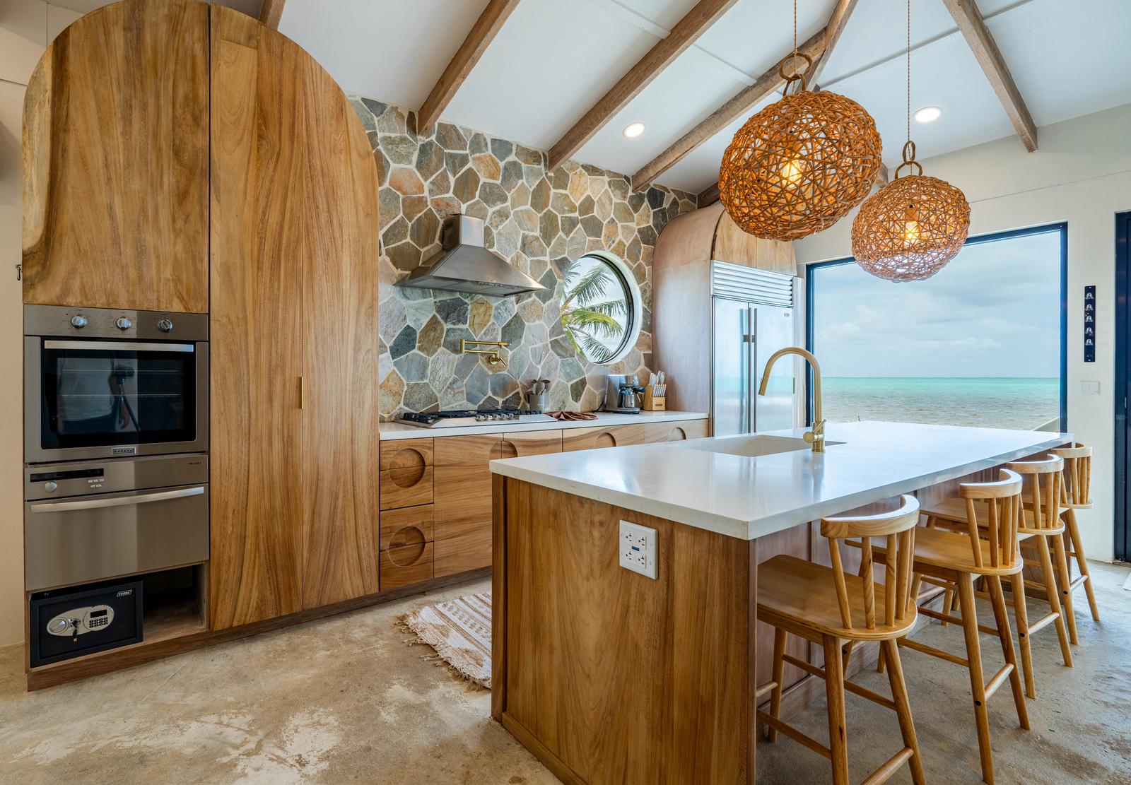 Weekender Headsail House Mahogany Bay — photo 1