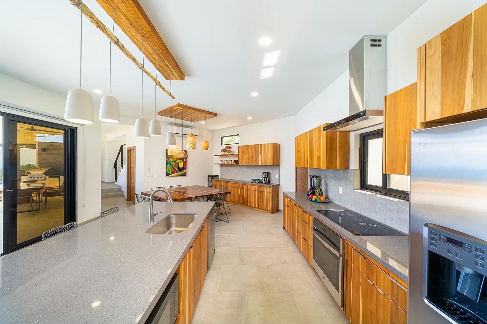 6 Bedroom Luxury Home for Sale in Pacific Heights, Playa Potrero, Costa Rica — photo 5