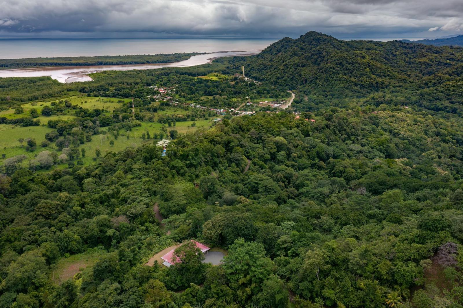 2 Bedroom Home for Sale in Ojochal, Puntarenas, Costa Rica — photo 3
