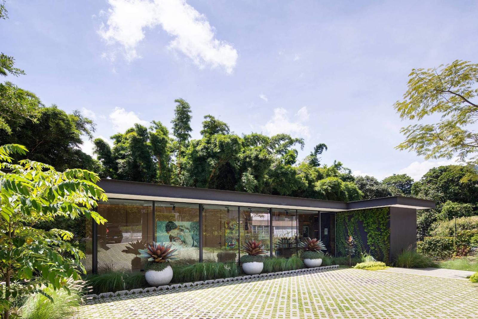 5 Bedroom Luxury Home for Sale in Escazu, San Jose, Costa Rica — photo 2