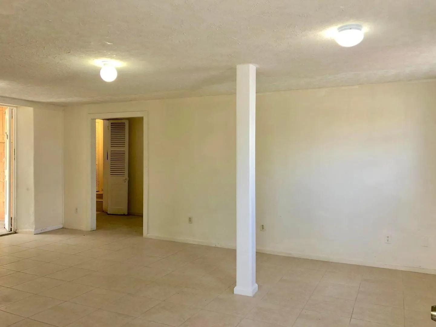 1 Bed 1 Bath Apartment in Frederiksted Town — photo 2
