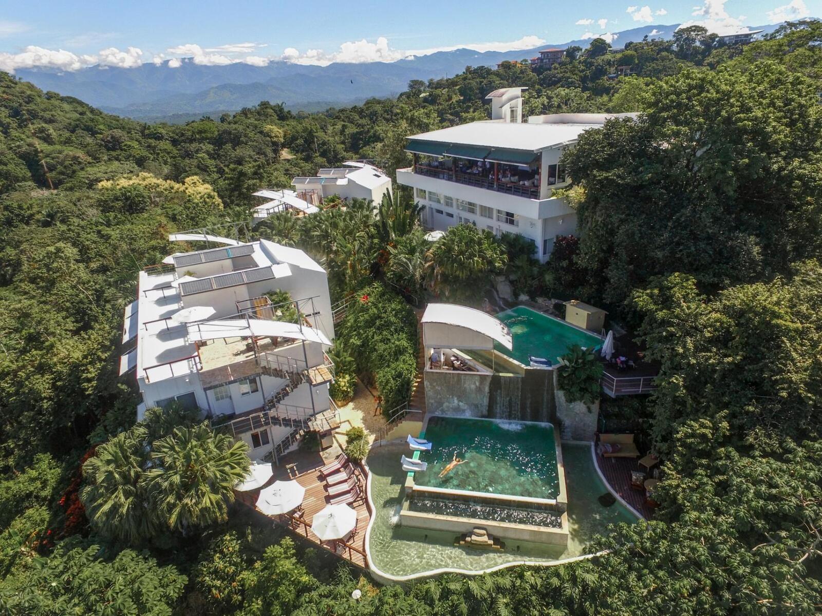 24 Bedroom Boutique Hotel for Sale in Manuel Antonio — photo 2