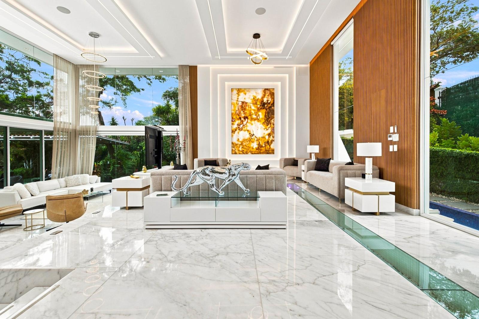 4 Bedroom Luxury Villa for Sale, Los Laureles, Escazu, San Jose — photo 1