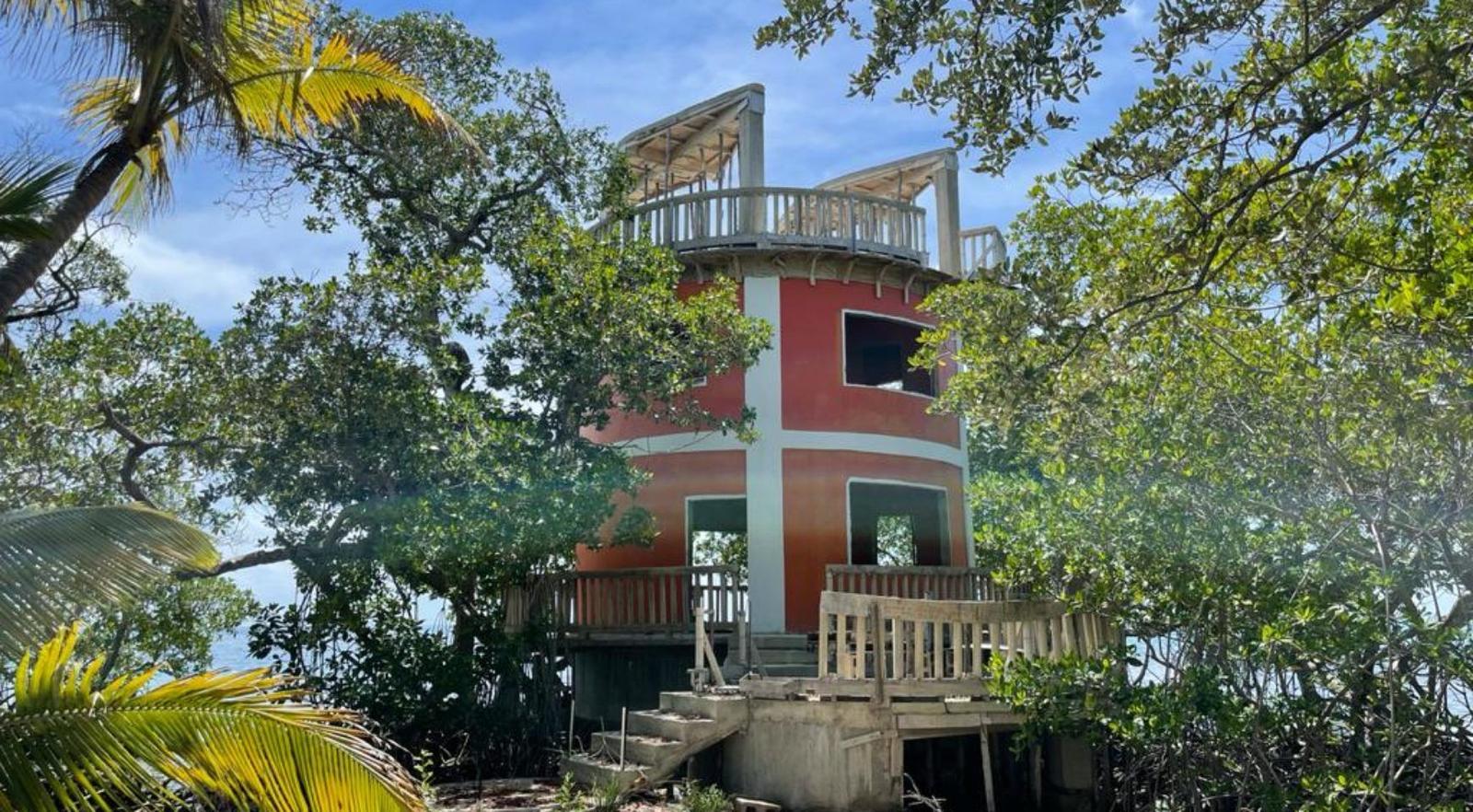 Private Island Caye close to Placencia — photo 3