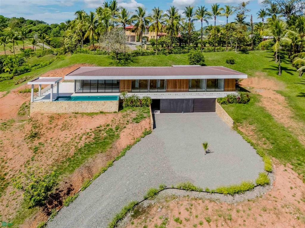4 Bedroom Luxury House for Sale, Finca Tranquila, Naranjito, Quepos, Puntarenas, Costa Rica — photo 1