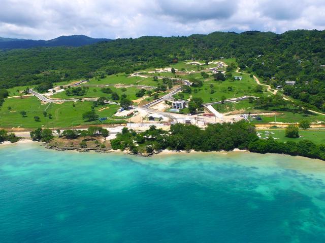 3-bedroom villa at White House Beach Club, White House, Jamaica — photo 1