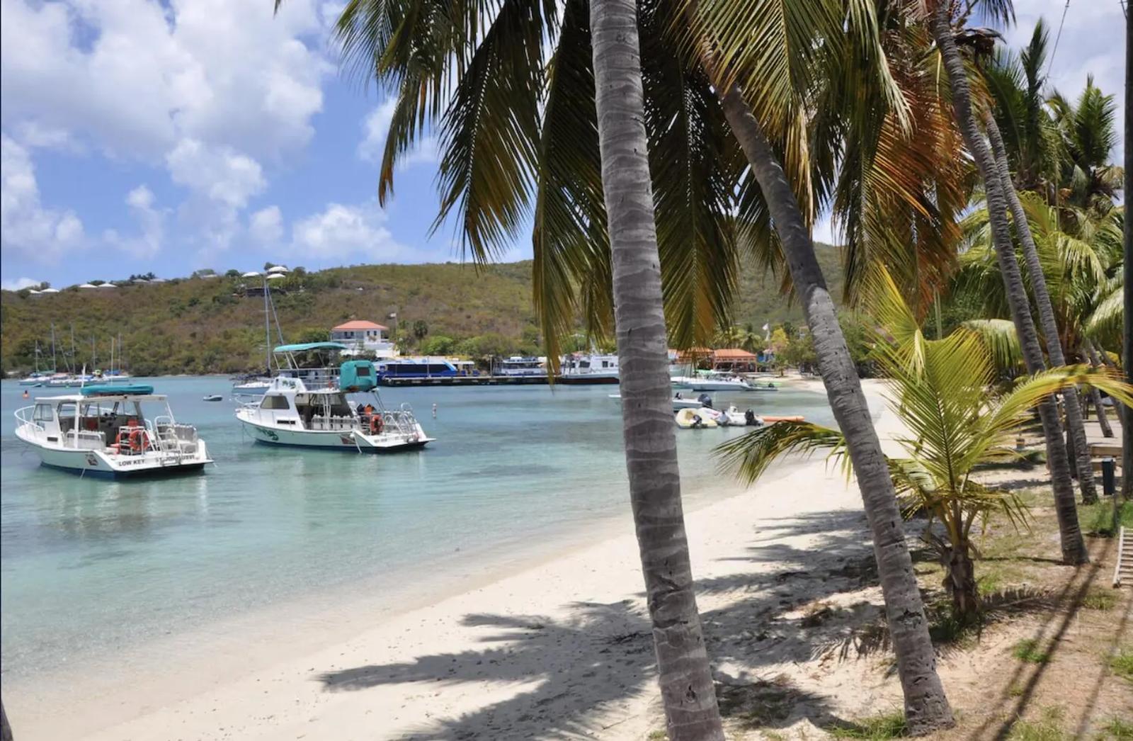 1-bedroom penthouse in Cruz Bay, St John — photo 5