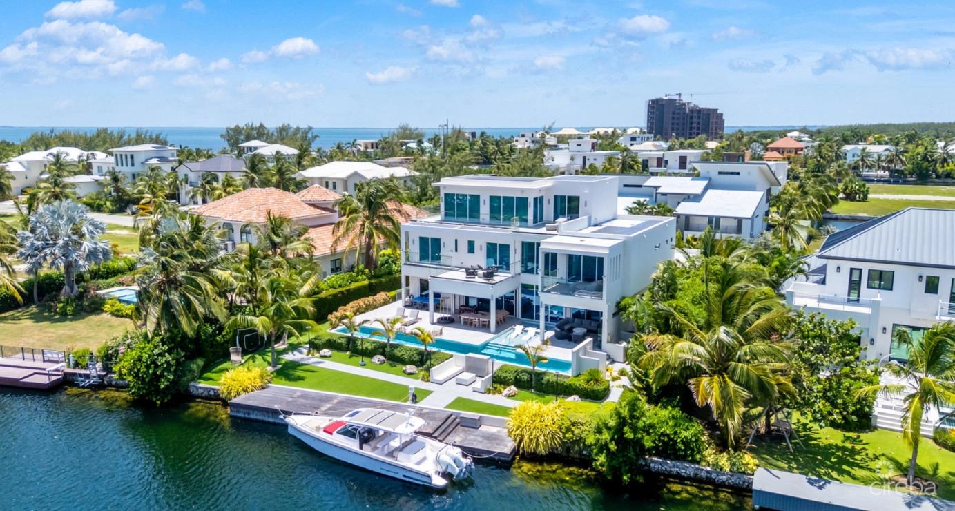 5 bedroom property for sale — Lumina At Lalique Quay in the Cayman Islands — photo 4