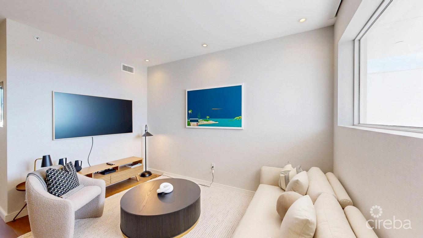 1-bedroom apartment in Seven Mile Beach Corridor, Cayman Islands — photo 1