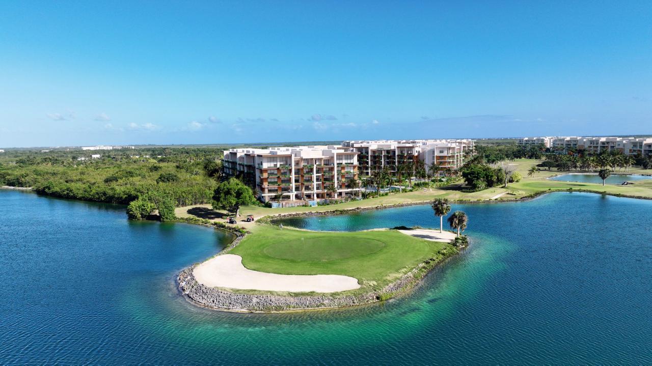 Chic 1-bedroom Apartment With Scenic Views in Punta Cana — photo 3