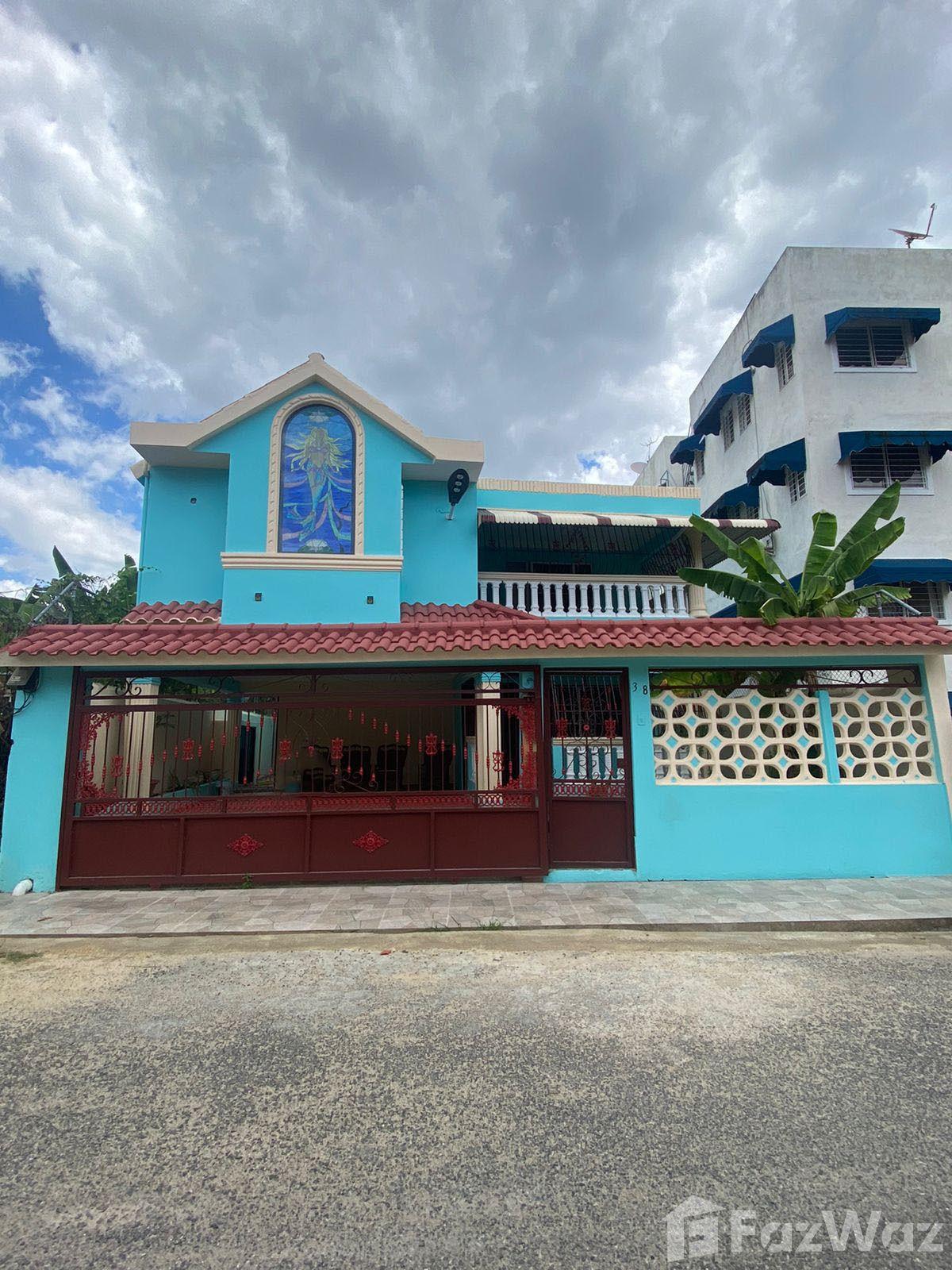 2 Storys House for Sale in Vista Hermosa — photo 2
