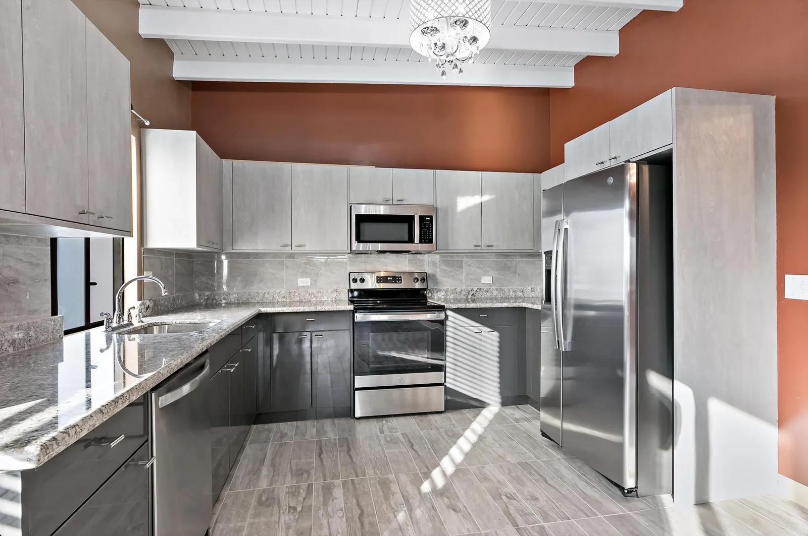 2-bedroom apartment in Strawberry Hill Quarter, St Croix — photo 4