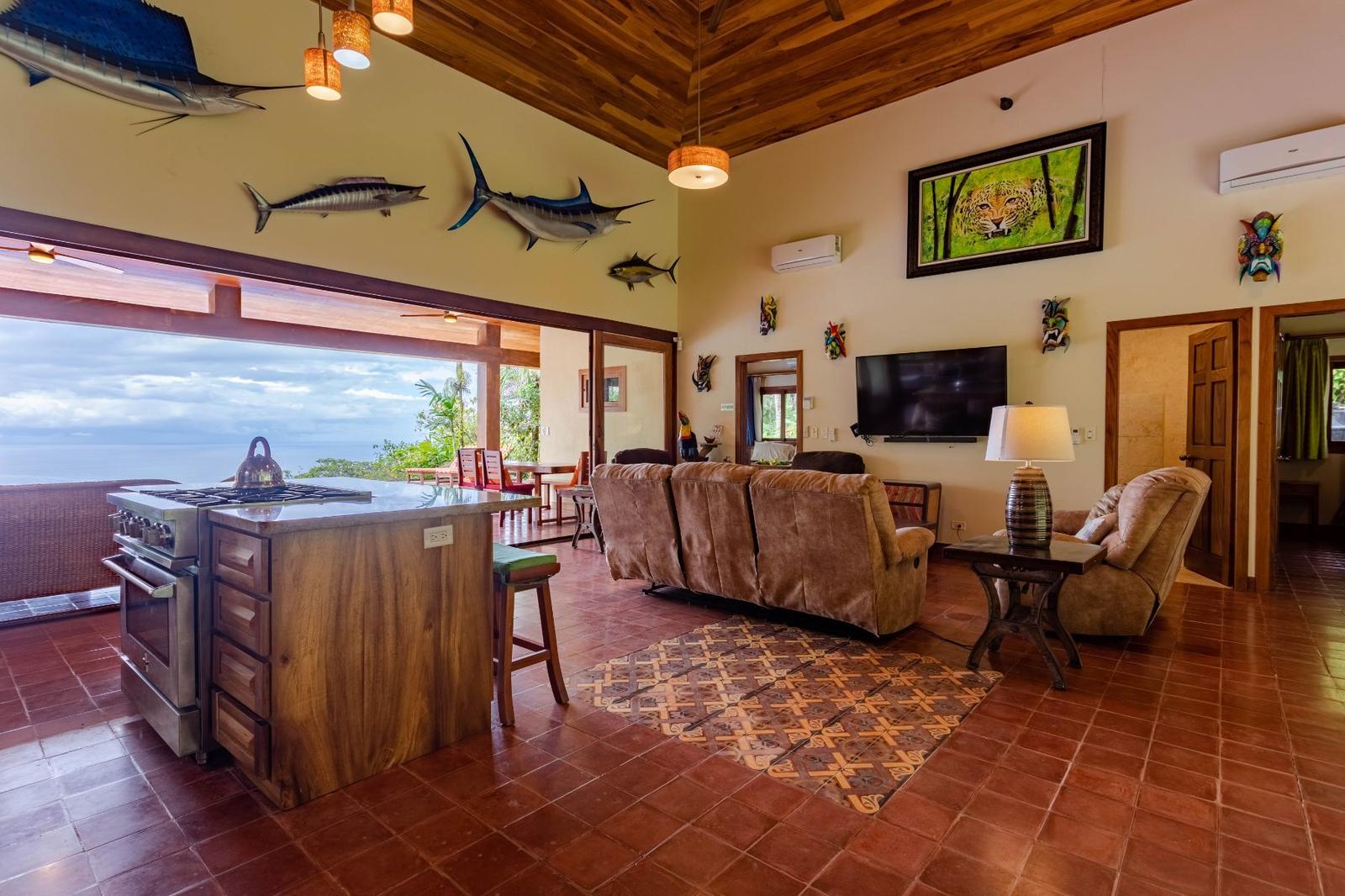 5 Bedroom Ocean-View Home for Sale, Escaleras, Puntarenas, Costa Rica — photo 3
