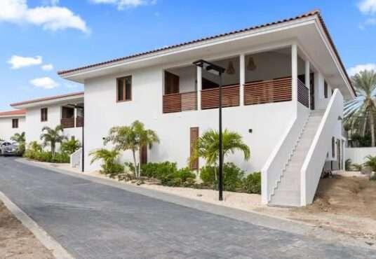 Luxurious 3-bedroom penthouse in Vredenberg Village — photo 2