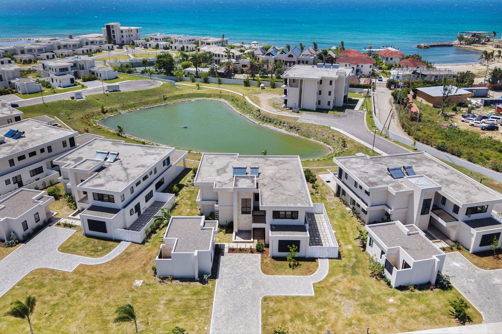 New 5 Bedroom Luxury Beachfront Villa 22 for Sale, Runaway Bay, Jamaica — photo 4