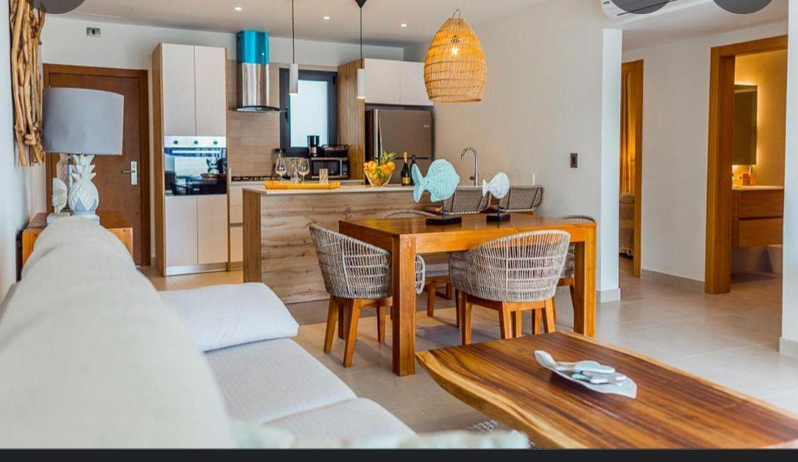 Modern 2-bedroom Beachside Apartment With High Rental Potential I — photo 5