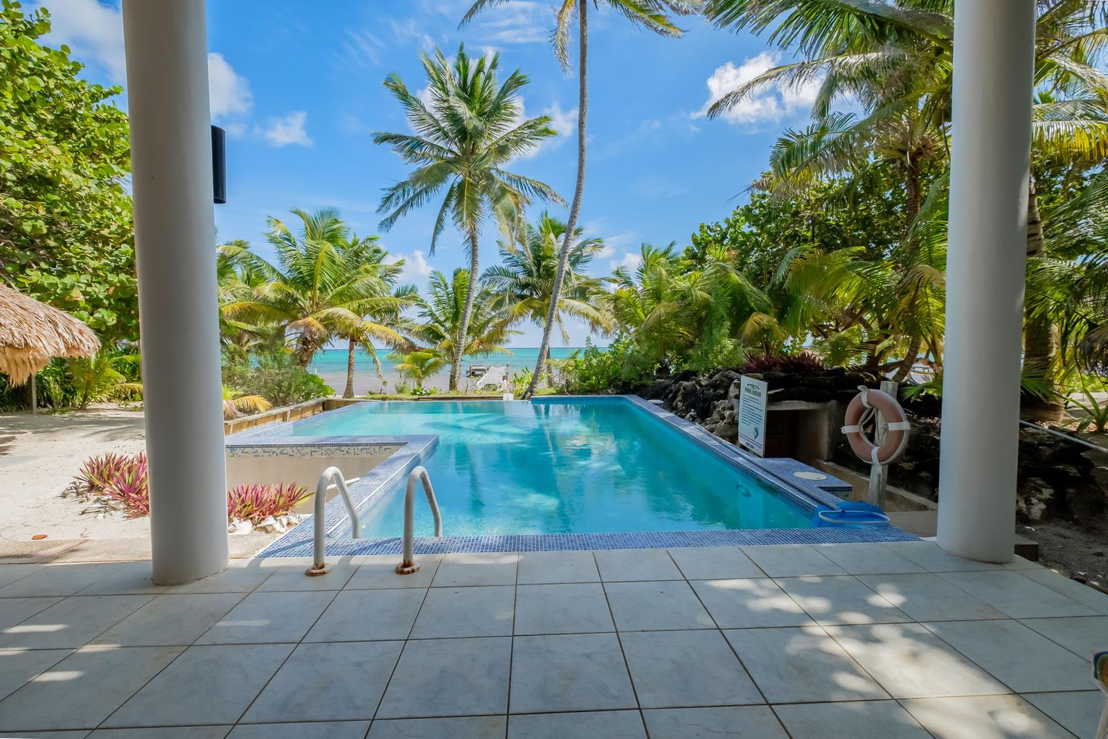 5 Bedroom Luxury Beachfront Home for Sale, San Pedro, Ambergris Caye, Belize — photo 4