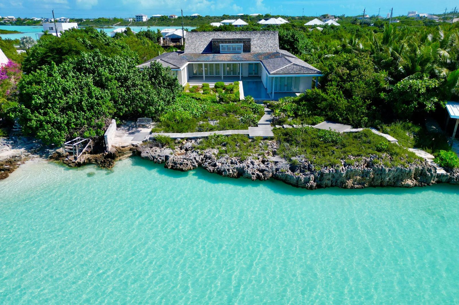 Jasper House, Sapodilla Bay Beachfront Villa — photo 2