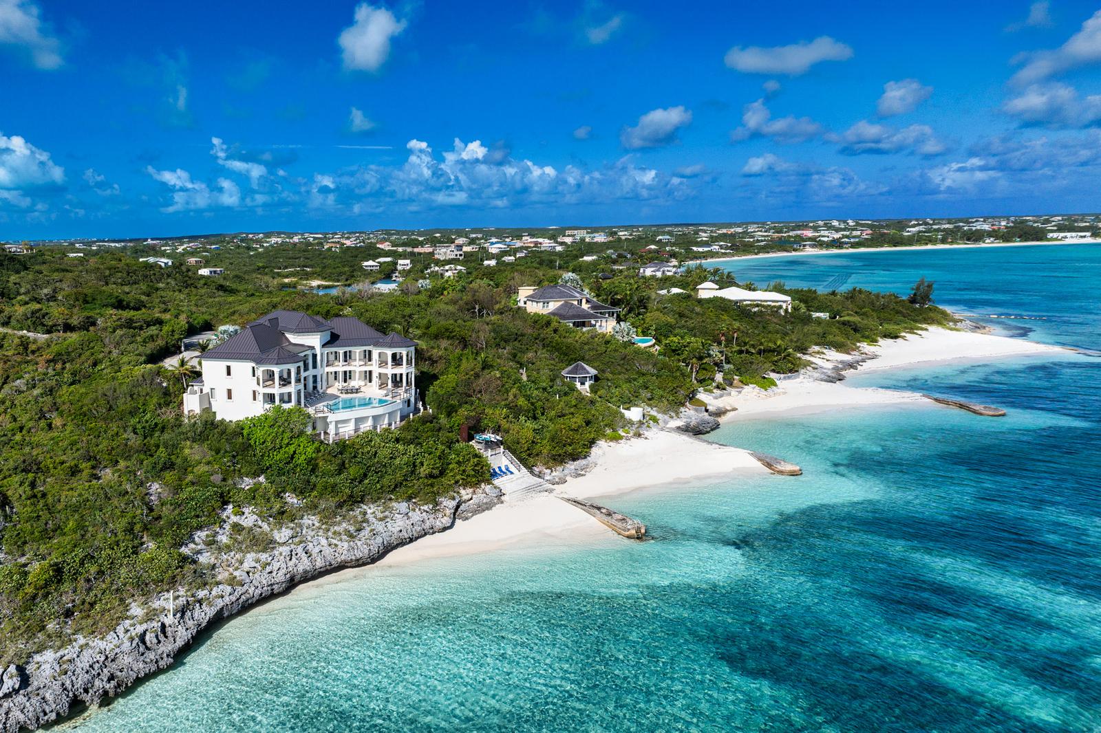 BLUE CAY - Thompson Cove Beachfront — photo 4