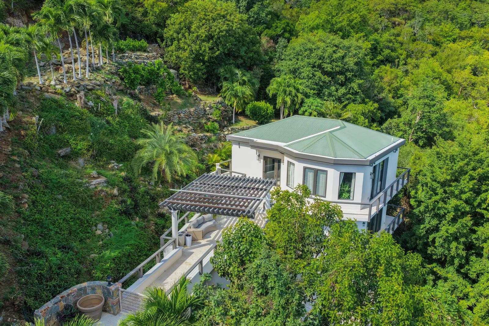 2 Bed, 2.5 Bath Island Home in Fish Bay — photo 1