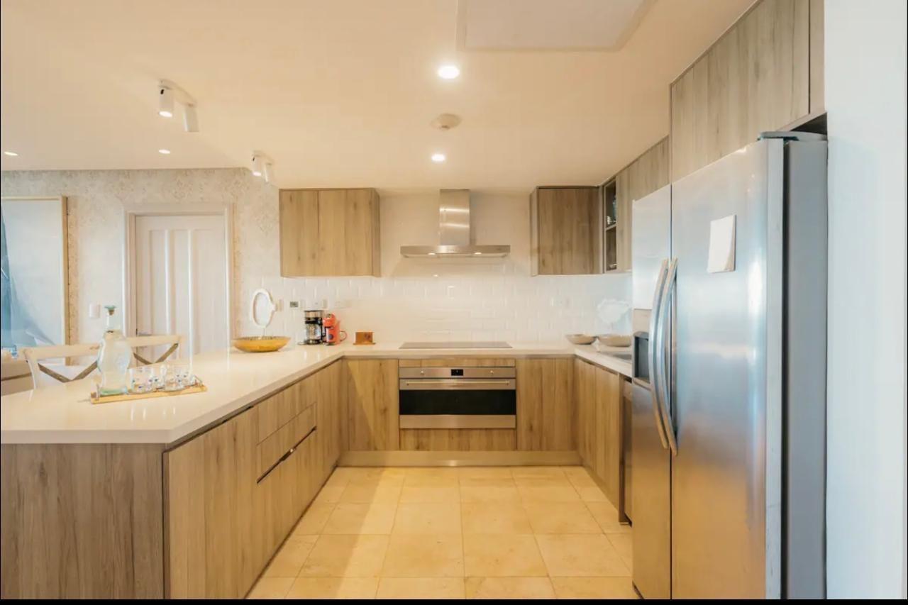 Gorgeous 2-bedroom Apartment By The Beach Fully Furnished — photo 3