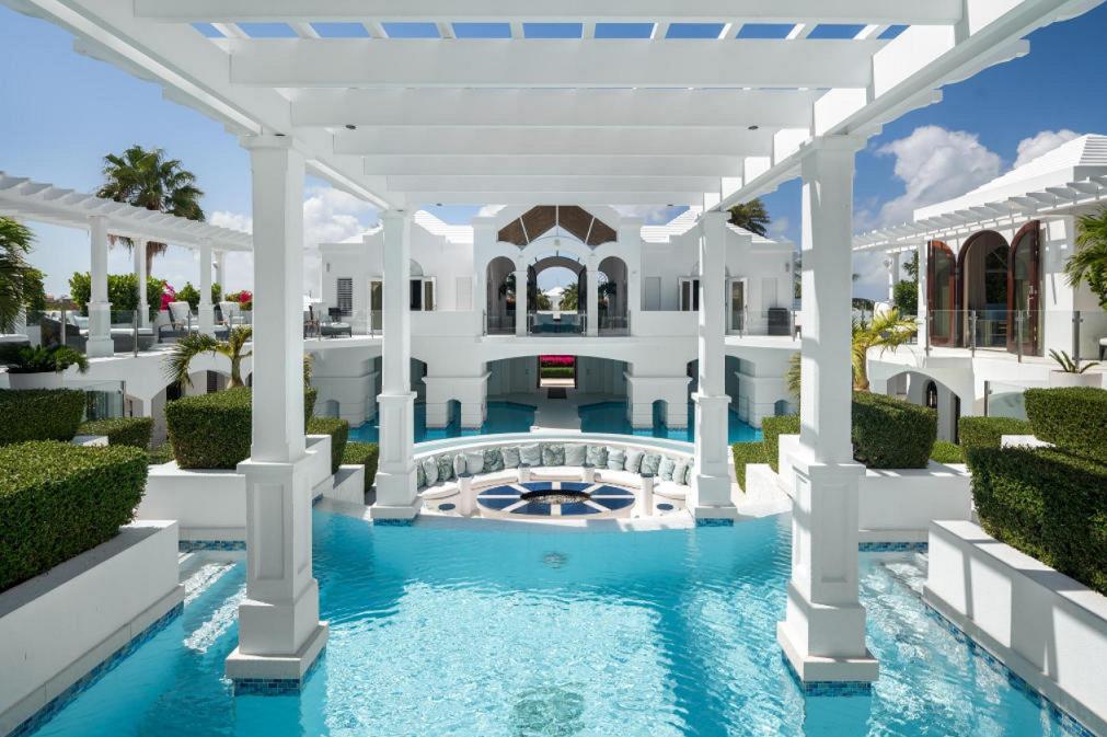 Mandalay Estate Assemblage Beachfront 9BR — photo 5