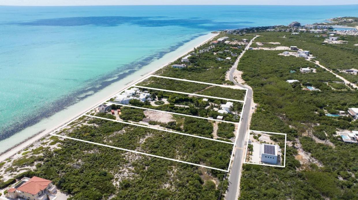 Mandalay Estate Assemblage Beachfront 9BR — photo 2