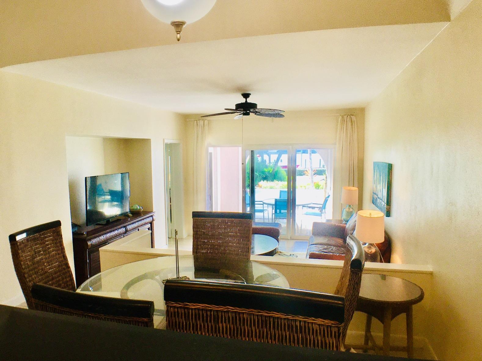 2-bedroom apartment in Cloister Drive, Nassau — photo 4