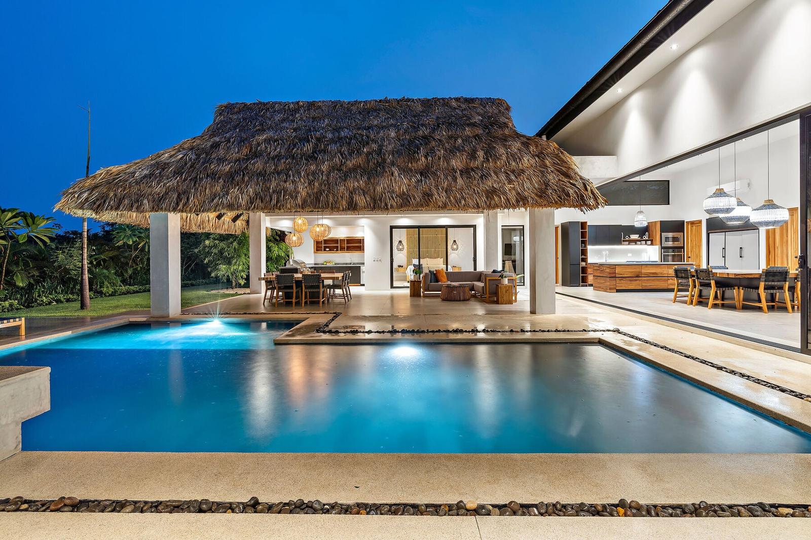 5 Bedroom Luxury Villa for Sale, Reserva De Golf, Hacienda Pinilla, Guanacaste, Costa Rica — photo 1