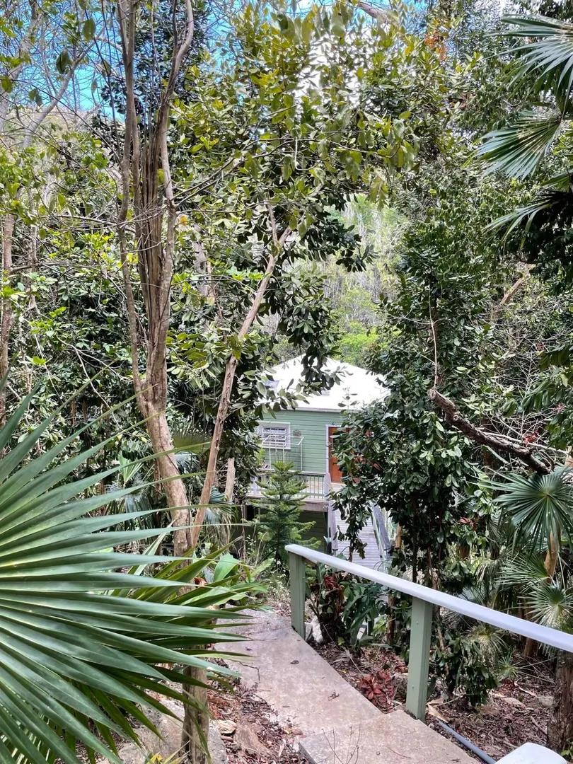 2 Bed 2 Bath Villa in St John Island — photo 2