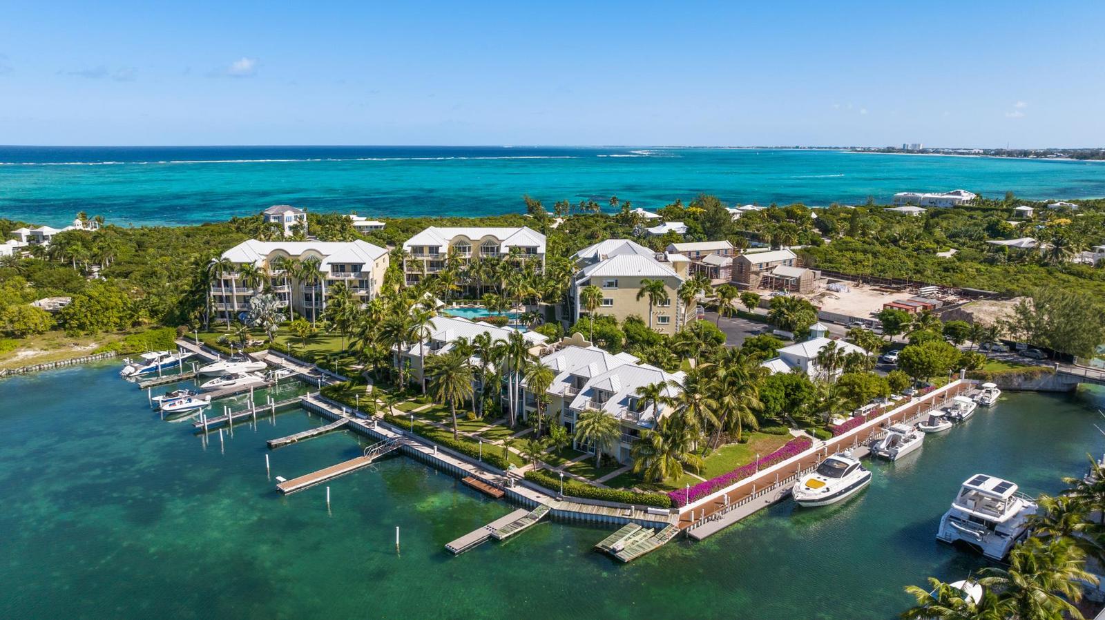 D2 The Yacht Club Townhome in Providenciales, Turks and Caicos — photo 1
