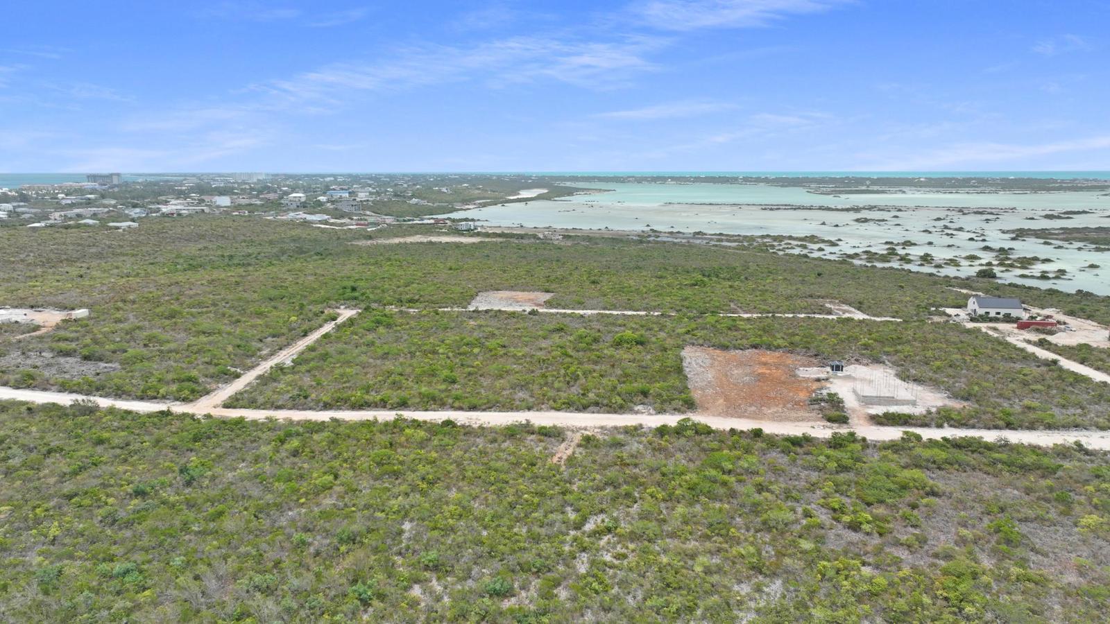 89 TRADEWINDS ESTATES — photo 3
