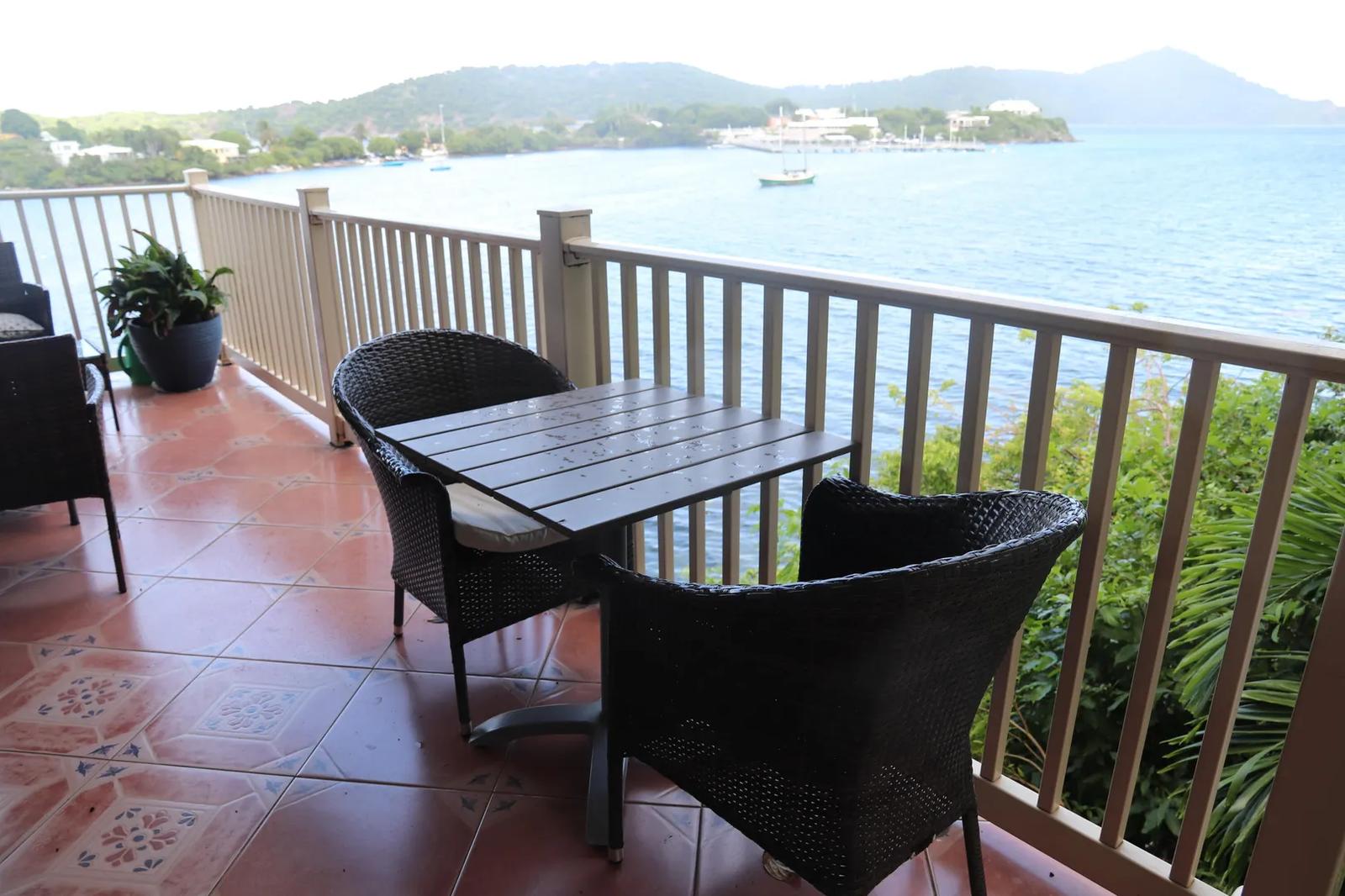 D-1 Smith Bay Ee Condo with Ocean Views — photo 4